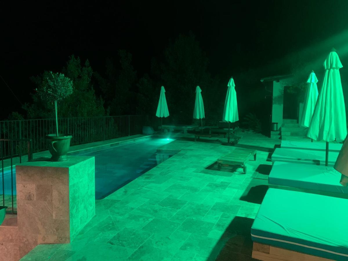 Mas Saint Laurent Les Salles-du-Gardon Bagian luar foto